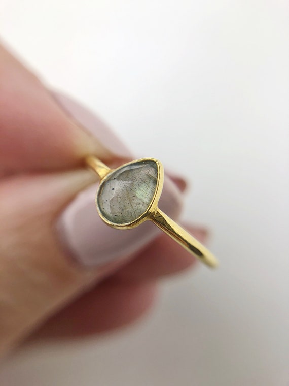Labradorite Ring, Gold Plated Pear Labradorite Moon Stone Ring, Gold Labradorite Moon Stone Ring, Gold Stacking Minimalist Ring, Labradorite