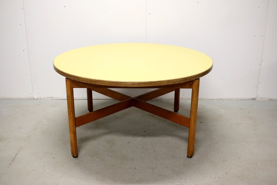 large round kids table