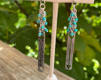 Cut out Arrow Dangle Earrings