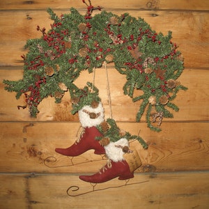 Primitive Evergreen and Ice Skate Wall Hanger