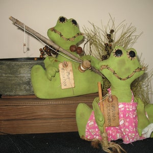 Vintage 1990's My Frog Collection/ Fishing Frog With Straw Hat