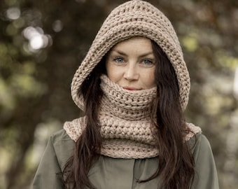 Chunky knit wool balaclava: Hooded scarf face cover