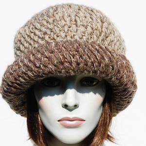 Chunky knit hat-Cloche hat women-Womens wool hat-Cable knit hat-Wool cloche hat-Knitted chunky hat