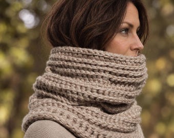 Tube scarf-Neck warmer scarf-Chunky cowl-Scarf chunky wool-Loopscarf-Snood scarf-Scarf chunky wool