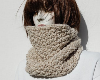 Knit Cowl-Loop Scarf-Knitted Cowl-Chunky Cowl-Oversized Loop Scarf-Neckwarmer-Super Chunky Scarf-Circle Chunky Scarf-Chunky Cowl Snood