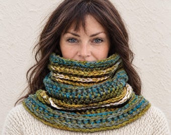 Ombre Crochet Cowl Scarf, Chunky Wool Blend Neck Warmer