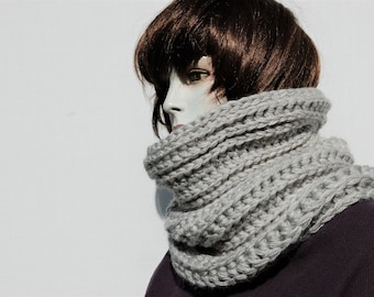 Tube scarf-Neck warmer scarf-Chunky cowl-Scarf chunky wool-Loopscarf-Snood scarf-Scarf chunky wool