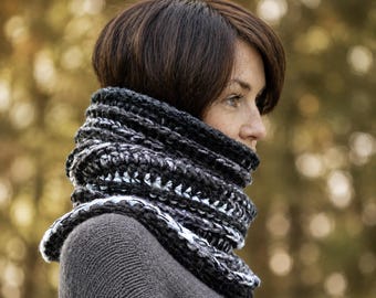 Crochet Cowl Scarf, Chunky Snood, Neck Warmer, Winter Scarf, Handmade Crochet Scarf