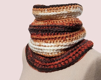 Spring Ombre Chunky Crochet Cowl – Handmade Wool Blend Neck Warmer for Breezy Days