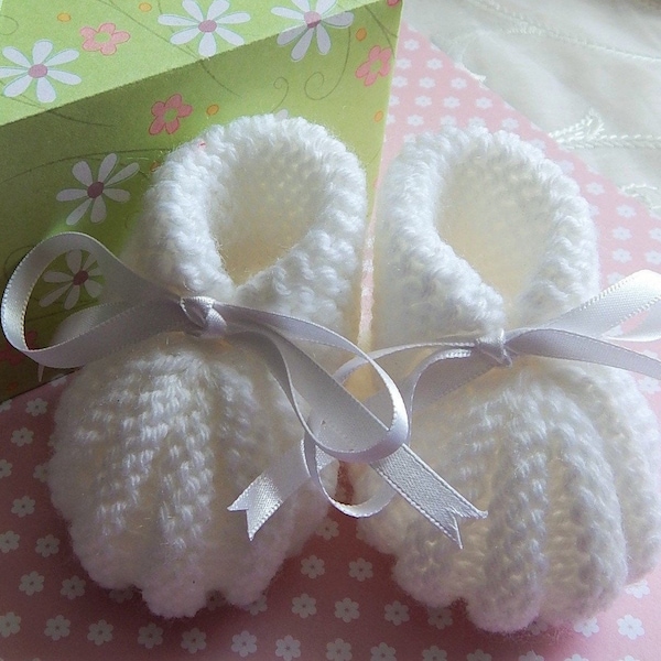 Vintage Style  Baby Booties, Made to Order, Christening Shoes, New Baby Booties, Pregnancy Annoucment, Gender Reveal, Pink, White or Blue