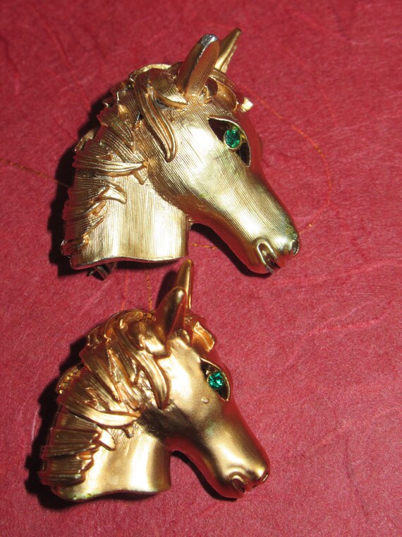 Vintage Horse Head Scatter Pins Figural Brooch Eq… - image 2