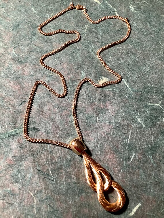 Monet Double Loop Heavy Gold Tone Chain Pendant N… - image 3