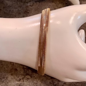 Herringbone Omega Gold Tone Bracelet 7 Inch