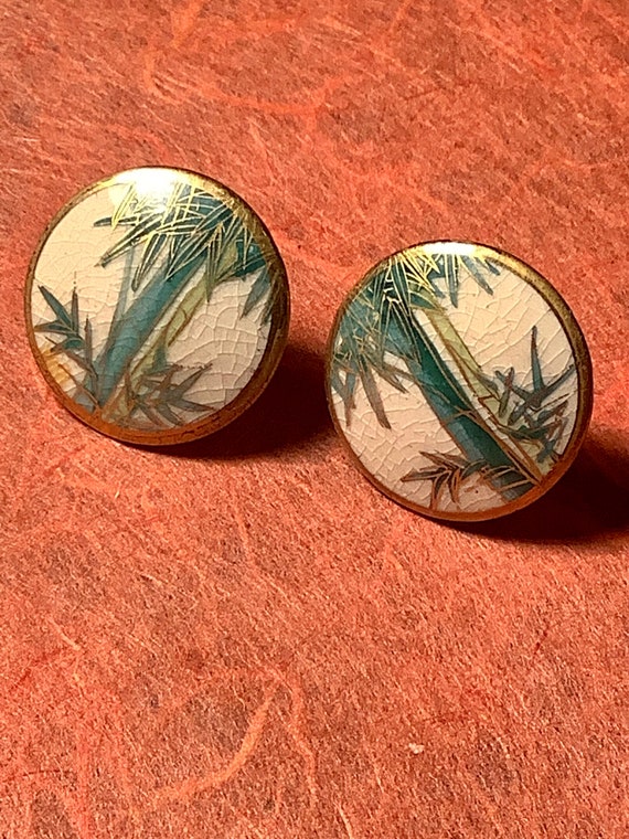 Japanese Lacquer Bamboo Hand Painted Screw Earring