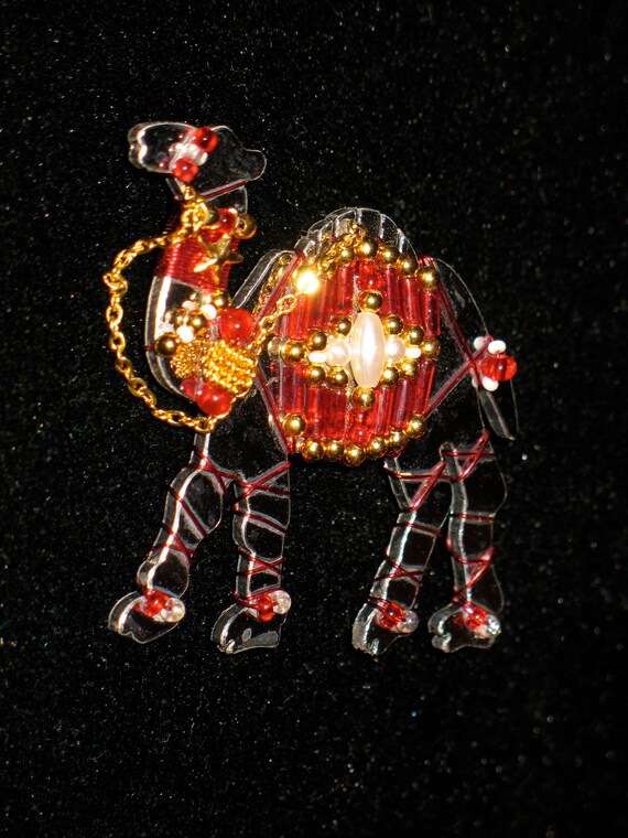 Signed LizTech Christmas Camel Wire Brooch Liz Te… - image 2