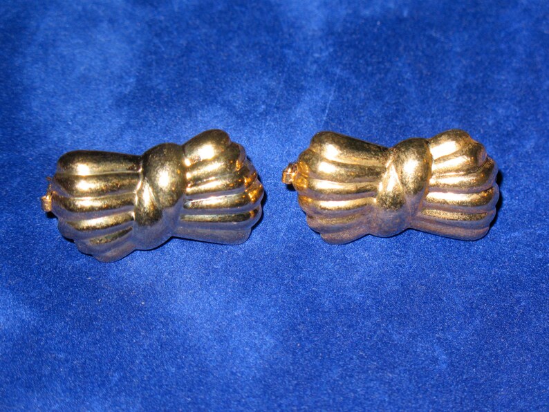 2 Pressed Metal Ribbon Necklace Shorteners Gold Tone Latch Clasp New Old Stock