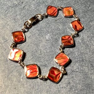 Rött Abalone Pärlemorarmband MOP