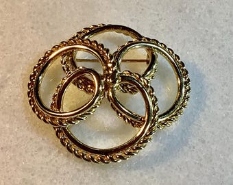 Large Napier Gold Interlocking Ring Brooch
