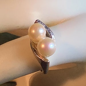 Sterling Silver and Real Pearl Ring 925 Size 4.75