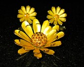 Demi-Parure Citrine Floral Brooch and Earring Heavy Gold Tone  Clip On Set