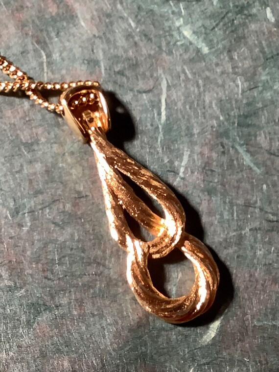 Monet Double Loop Heavy Gold Tone Chain Pendant N… - image 5
