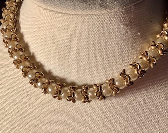 Pearl and Heavy Gold Tone Choker Necklace 16 inch