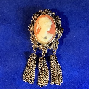Three Tassel Cameo Heavy Gold Tone Brooch Victorian Style