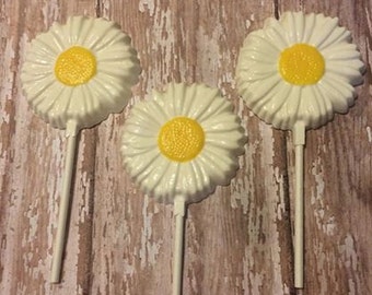 12 Daisy Chocolate Lollipops Wedding Birthday Party Favors Bridal Baby Shower Easter Sweets Table Candy Buffet