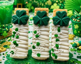12 St Patrick’s Day Vanilla Wafer Cookies, Shamrock Chocolate Dipped Party Favors, Lucky Dessert Table Treats, Classroom Favors