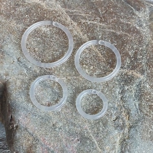 16g Piercing retainer, retainer body jewellery, discreet retainer, clear body jewellery, retainer hoop, seamless piercing hoop, endless hoop