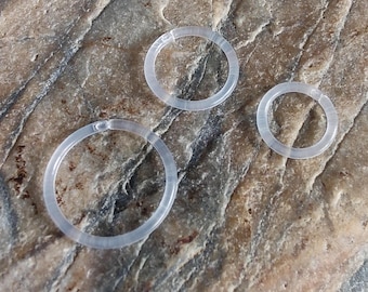 18g Piercing retainer, retainer body jewellery, discreet retainer, clear body jewellery, retainer hoop, seamless piercing hoop, endless hoop