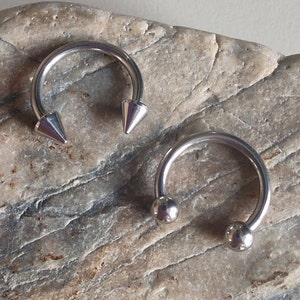 14g Horse Shoe Barbell, Septum Ring, 14g septum ring, septum piercing, septum, horseshoe septum, thick gauge septum, spiked septum, daith