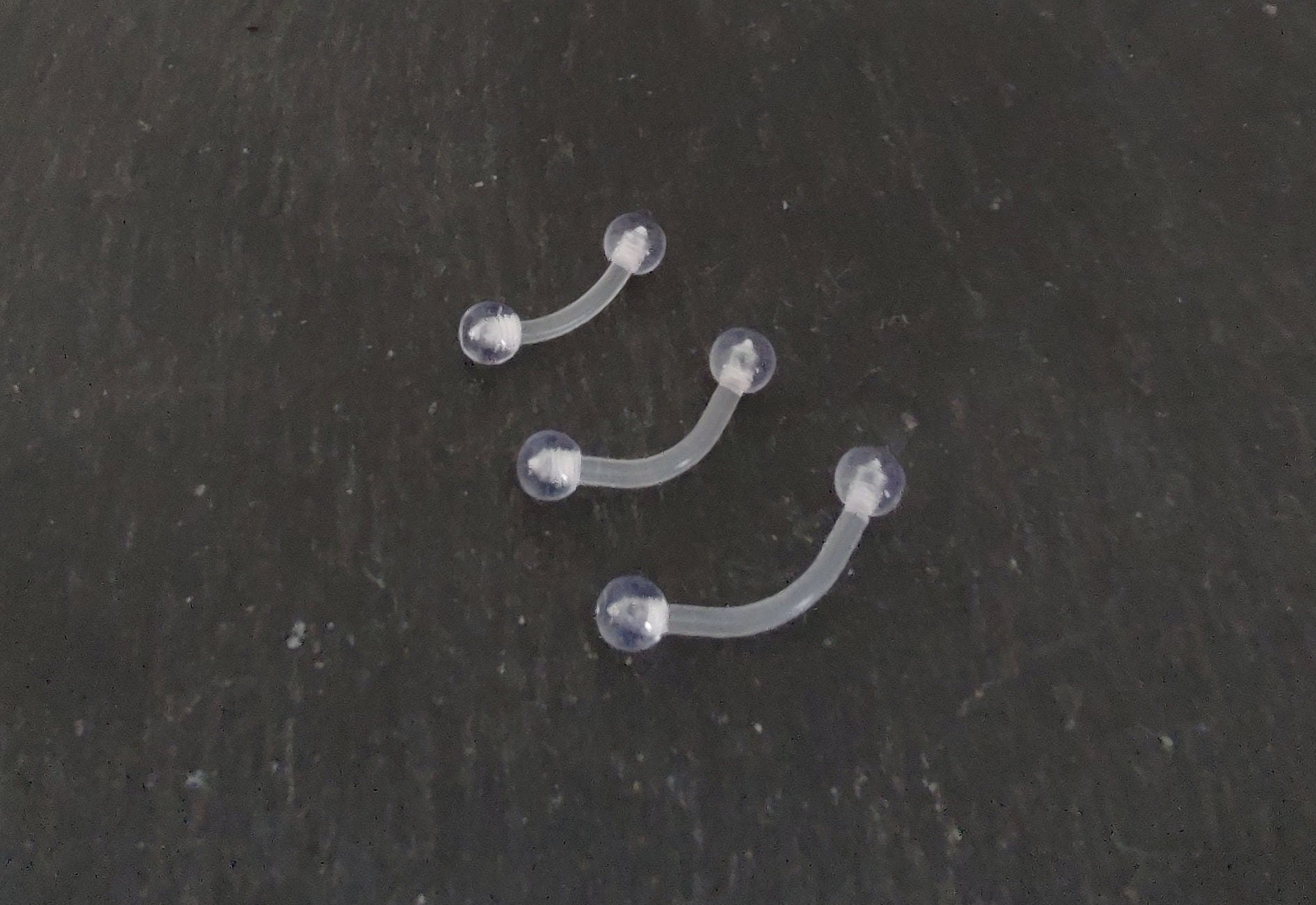 16g Piercing retainer, retainer body jewellery, discreet retainer, clear body jewellery, piercing retainer, acrylic piercing stud