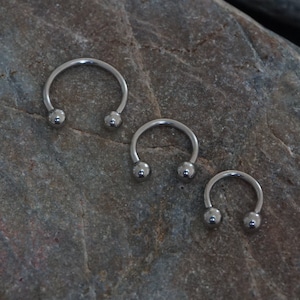 16g Horse Shoe Barbell, Septum Ring, Septum Captive ring, discreet septum, septum piercing, septum, silver septum, horsehoe septum
