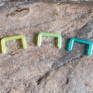 16g Septum retainer, 16g U shaped retainer, MRI Jewellery, colourful bioflex jwellery, 6mm septum, green septum, plastic spetum jewellery