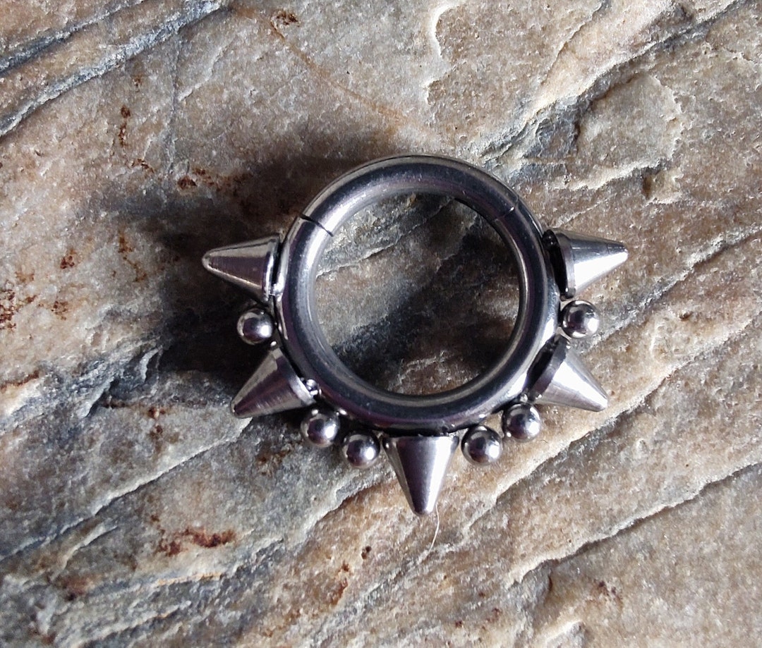 14g 12mm Titanium Hinge Clicker, Spiked Hinged Clicker, 1.6mm Hinged