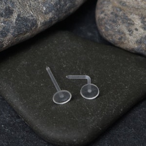 BOGOF Retainer stud, retainer piercing, clear nose stud, clear body jewellery, piercing retainer, acrylic piercing stud, hidden piercing