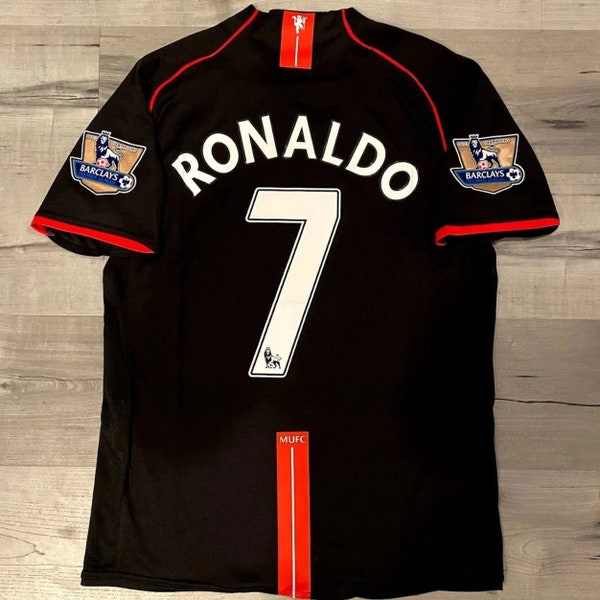 Ronaldo Vintage Jersey, 2007-2008 Ronaldo, Rooney, Giggs, Scholes, Ferdinand, and other players wearing the Manchester United away jersey