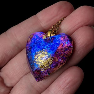 Metatron&#39;s Sacred Geometry Glitter Heart Pendant Faceted Resin
