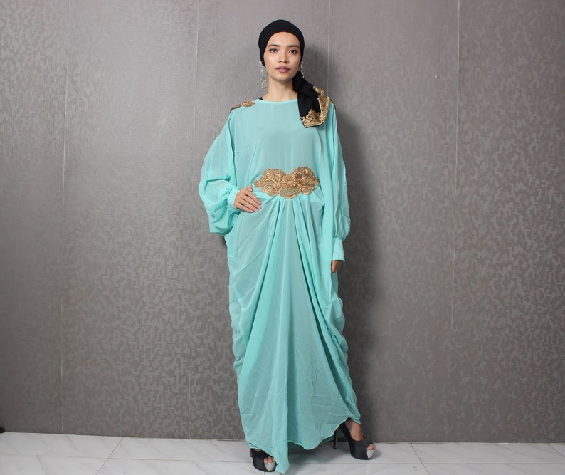 green caftan
