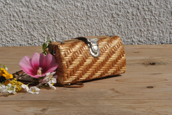 Small wicker purse, vintage wicker bag