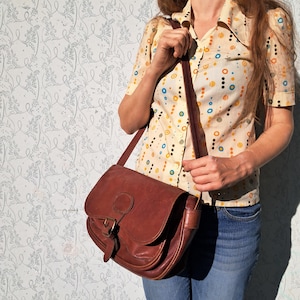 Große Leder Umhängetasche Maroon Saddle Bag Vintage 80er Jahre Damen Tasche