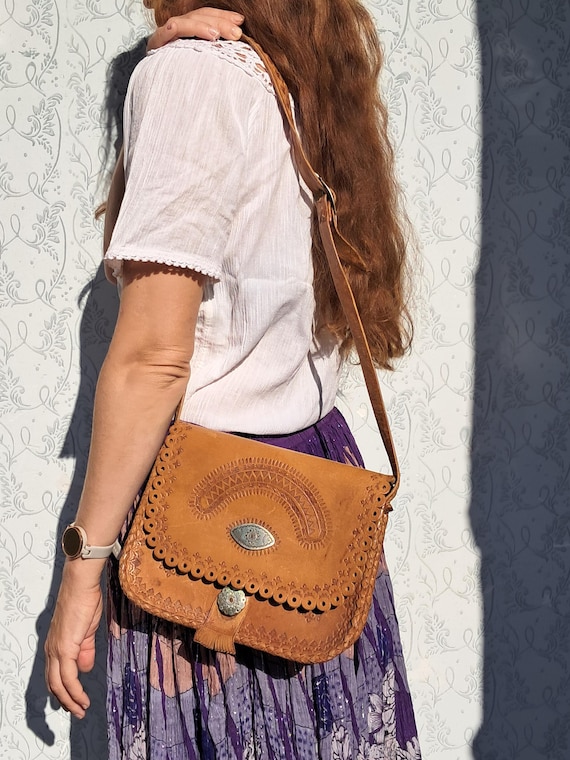 Leather Shoulder Bag Women Handmade 70s Handbag Tooled Purse Hippie Crossbody Bag