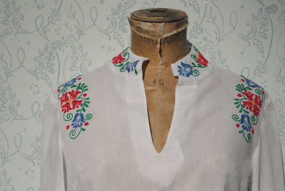 Embroideredshirt, peasant blouse, Hungarian folk e