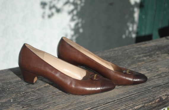 Ferragamo shoes, Ferragamo pumps, vintage pumps, p