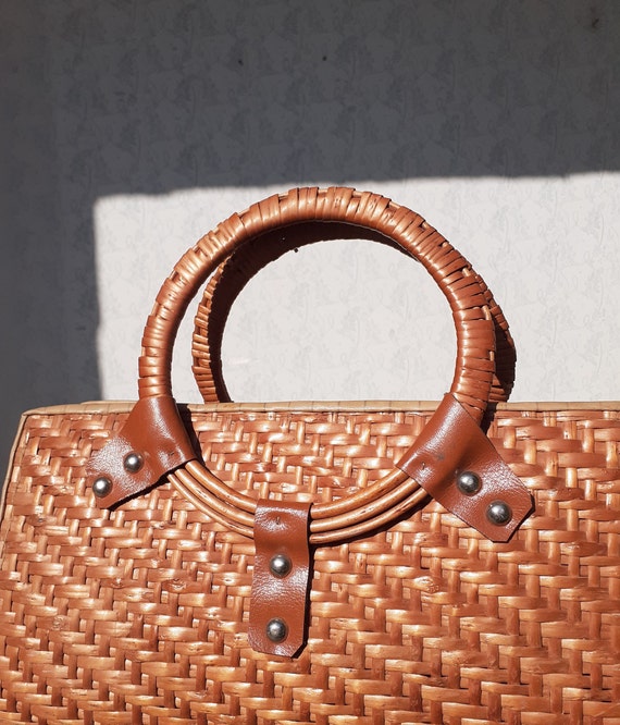 70s Basket Bag, Vintage Large Handmade Wicker Han… - image 3
