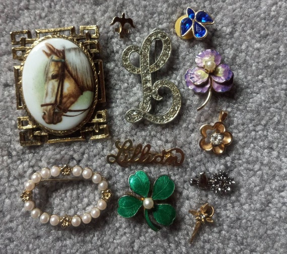 Fun Lot of Vintage Jewelry - image 1
