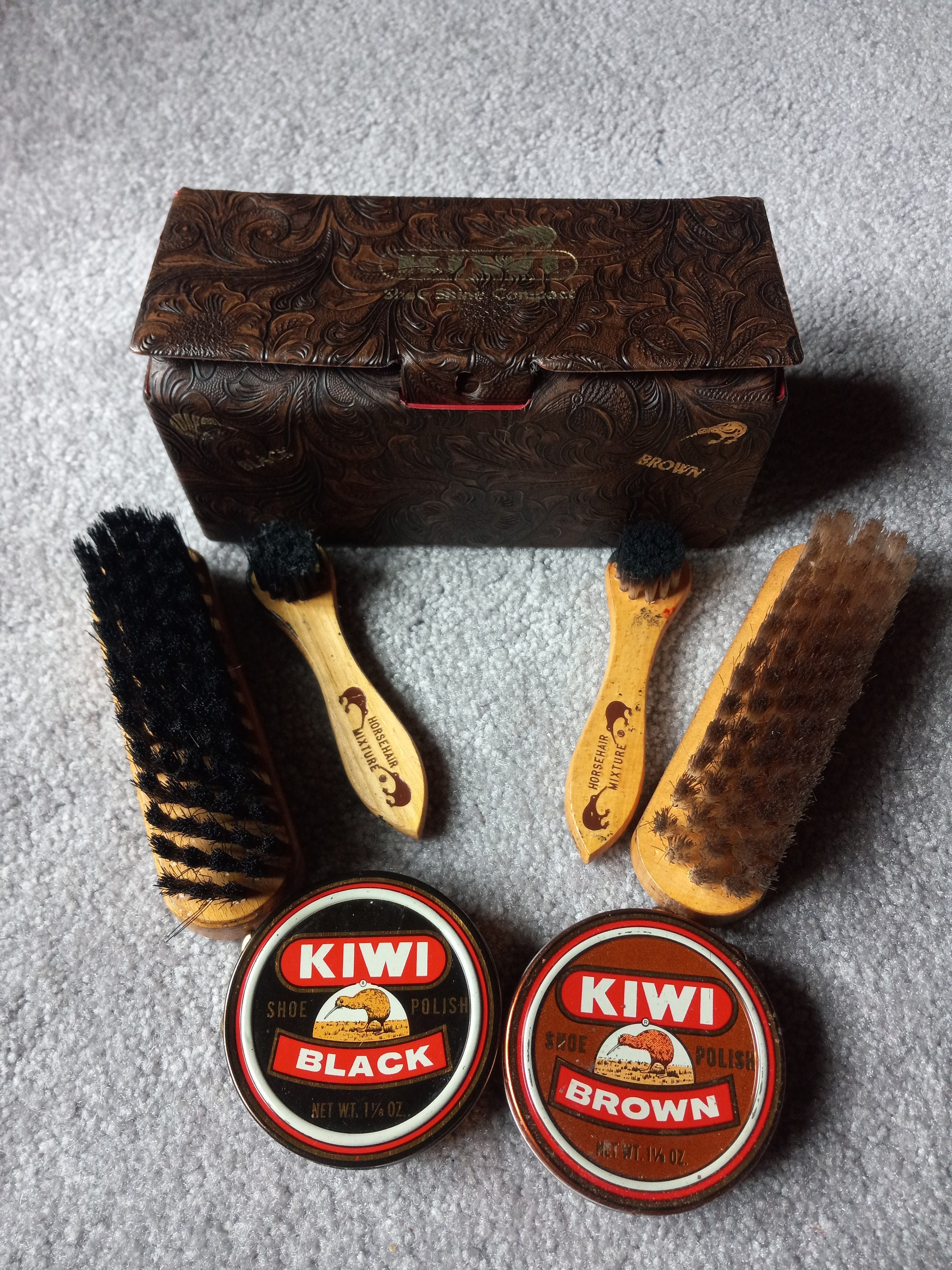Vintaga Kiwi Shoe Shine Compact Etsy