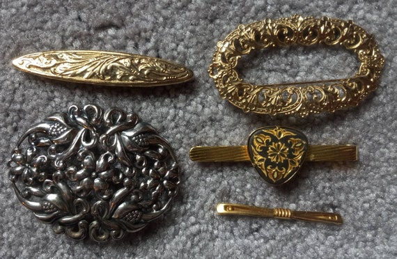 Fun Lot of Vintage Jewelry - image 5