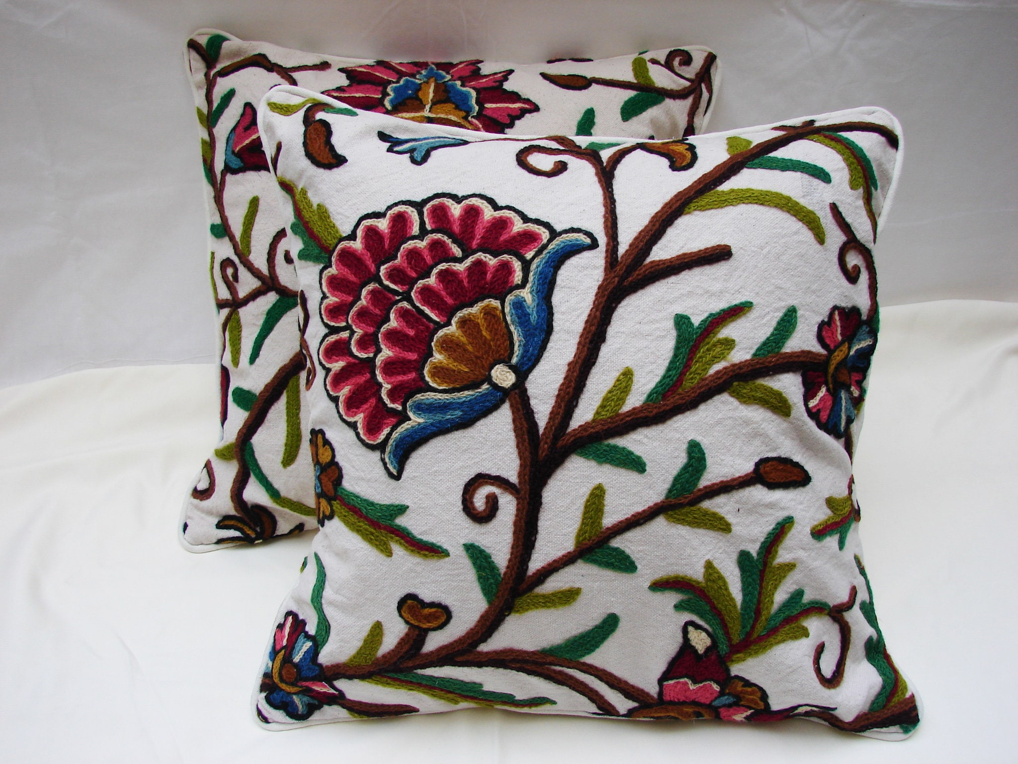 Pottery Barn New York City Pillow Crewel Embroidered 12 Big Apple